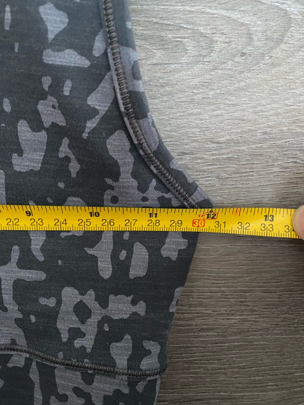 Lululemon Power Pivot Tank - Picture 5 of 5